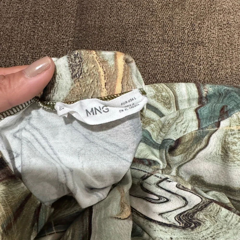 Mango long sleeved mesh top in marble print in green size Large - Picture 5 of 7